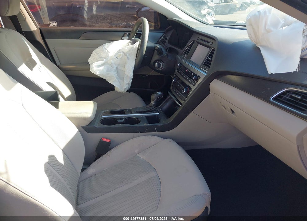 2017 HYUNDAI SONATA VIN: 5NPE34AF0HH437289