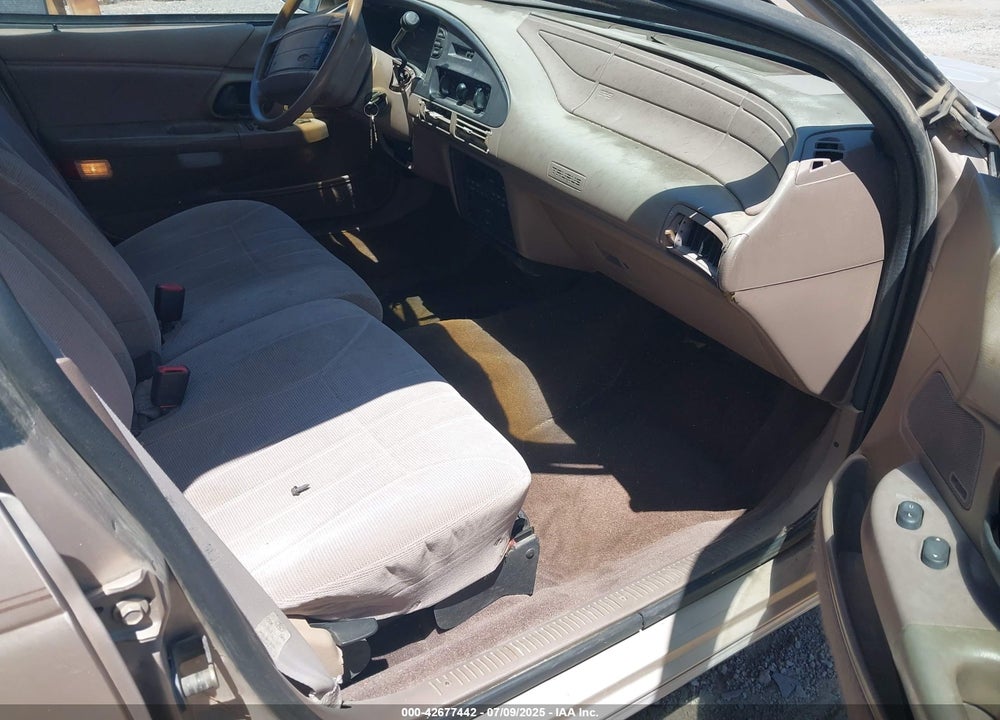 1993 FORD TAURUS GL VIN: 1FALP5240PG321601