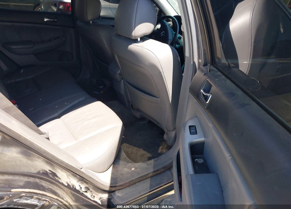 2004 HONDA ACCORD 3.0 EX VIN: 1HGCM66564A062589
