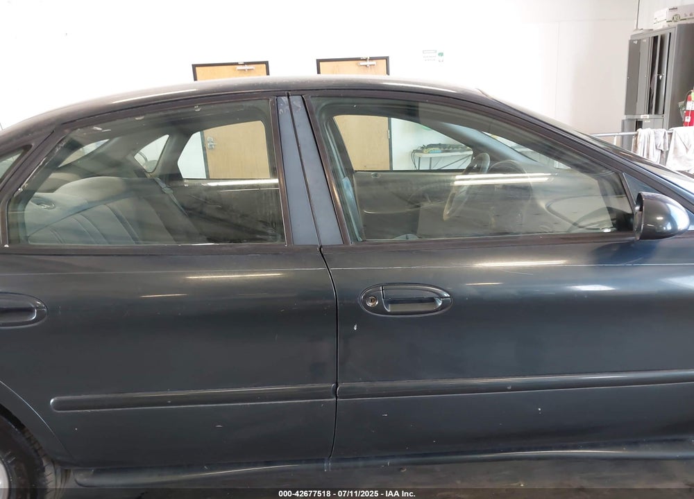 1998 FORD TAURUS LX/SE VIN: 1FAFP52U2WG140995