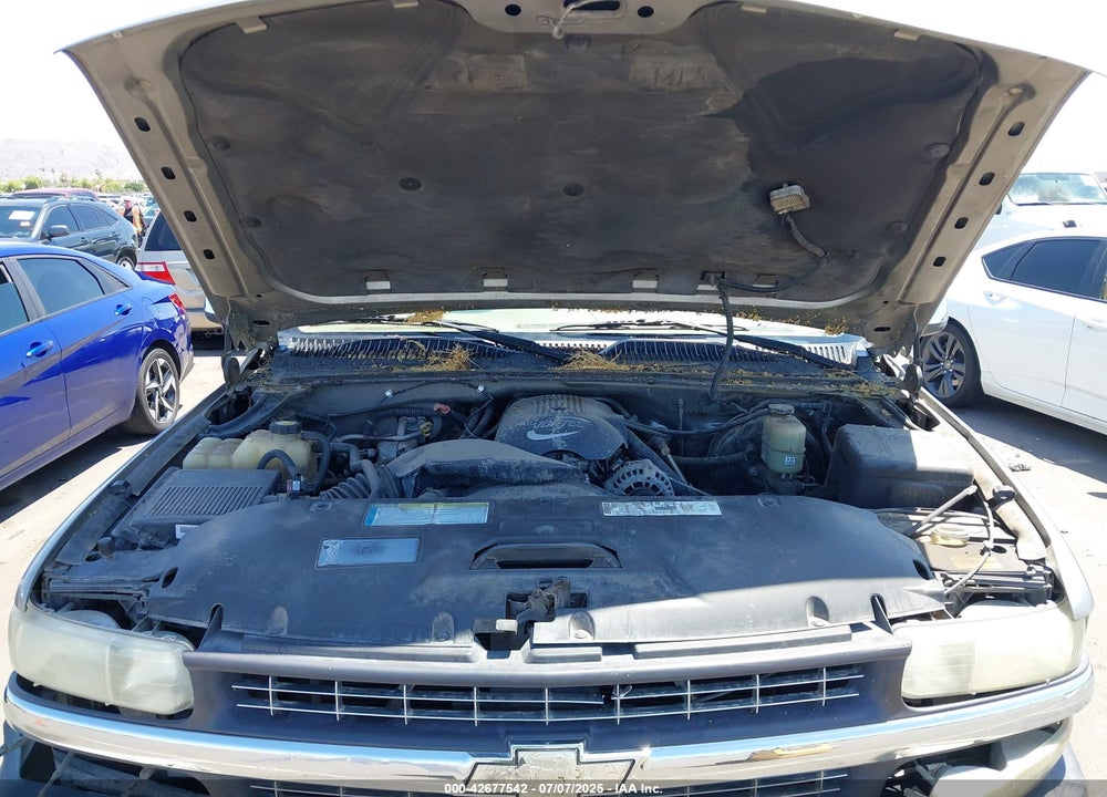 2001 CHEVROLET SILVERADO 1500 LS VIN: 2GCEK19T011377100