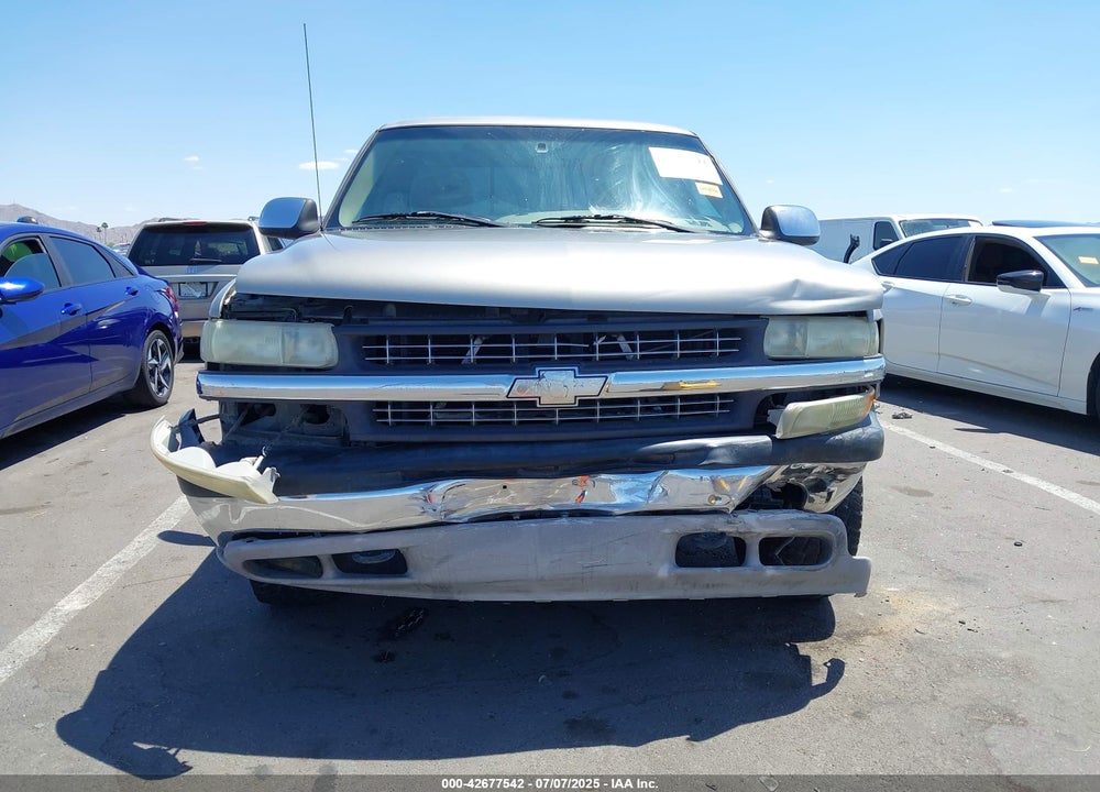 2001 CHEVROLET SILVERADO 1500 LS VIN: 2GCEK19T011377100