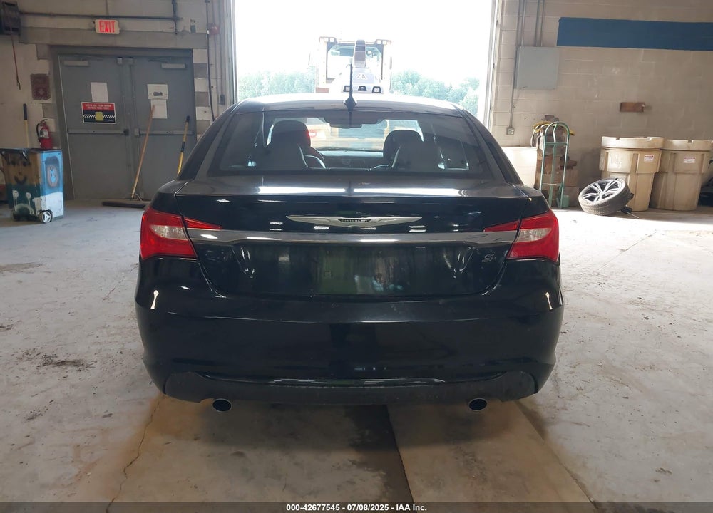 2013 CHRYSLER 200 VIN: 1C3CCBCG4DN743766