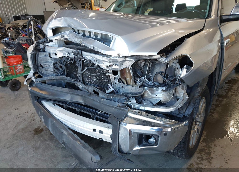 2016 TOYOTA TUNDRA LIMITED 5.7L V8 VIN: 5TFHY5F17GX518181