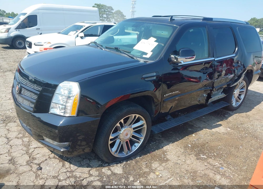 2013 CADILLAC ESCALADE VIN: 1GYS4CEF4DR373579