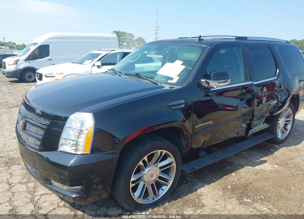 2013 CADILLAC ESCALADE VIN: 1GYS4CEF4DR373579