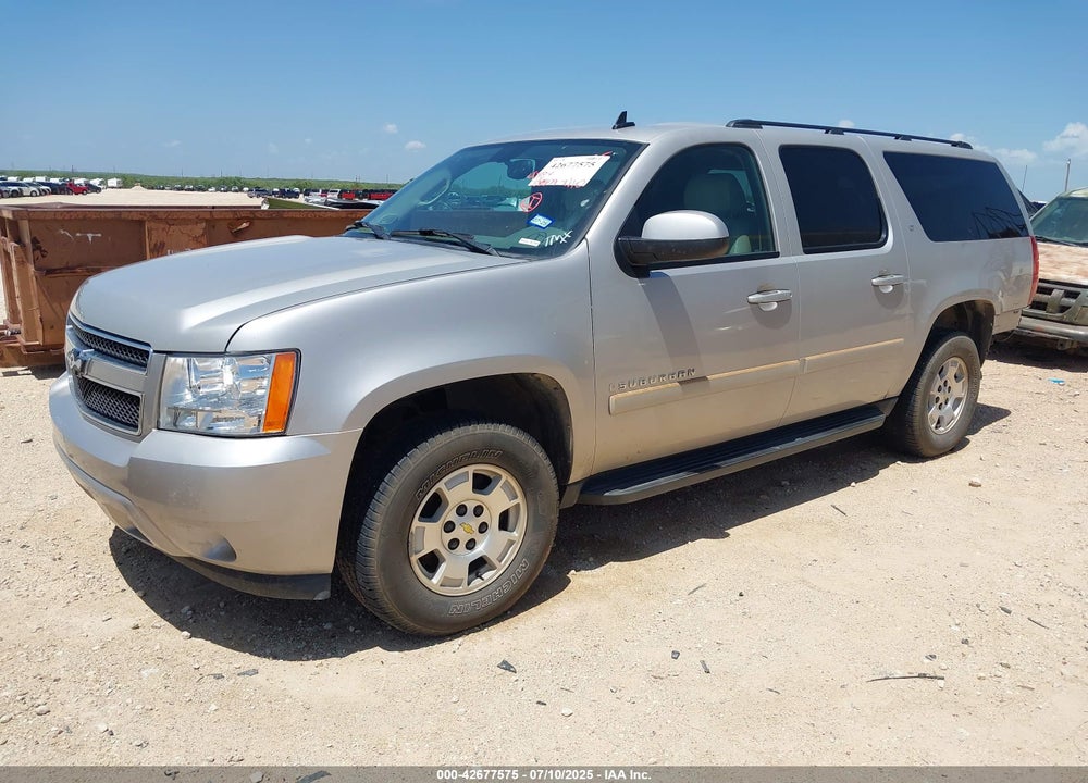 2008 CHEVROLET SUBURBAN 1500 LT VIN: 1GNFC16J18R119018