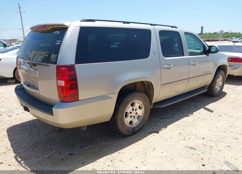2008 CHEVROLET SUBURBAN 1500 LT VIN: 1GNFC16J18R119018