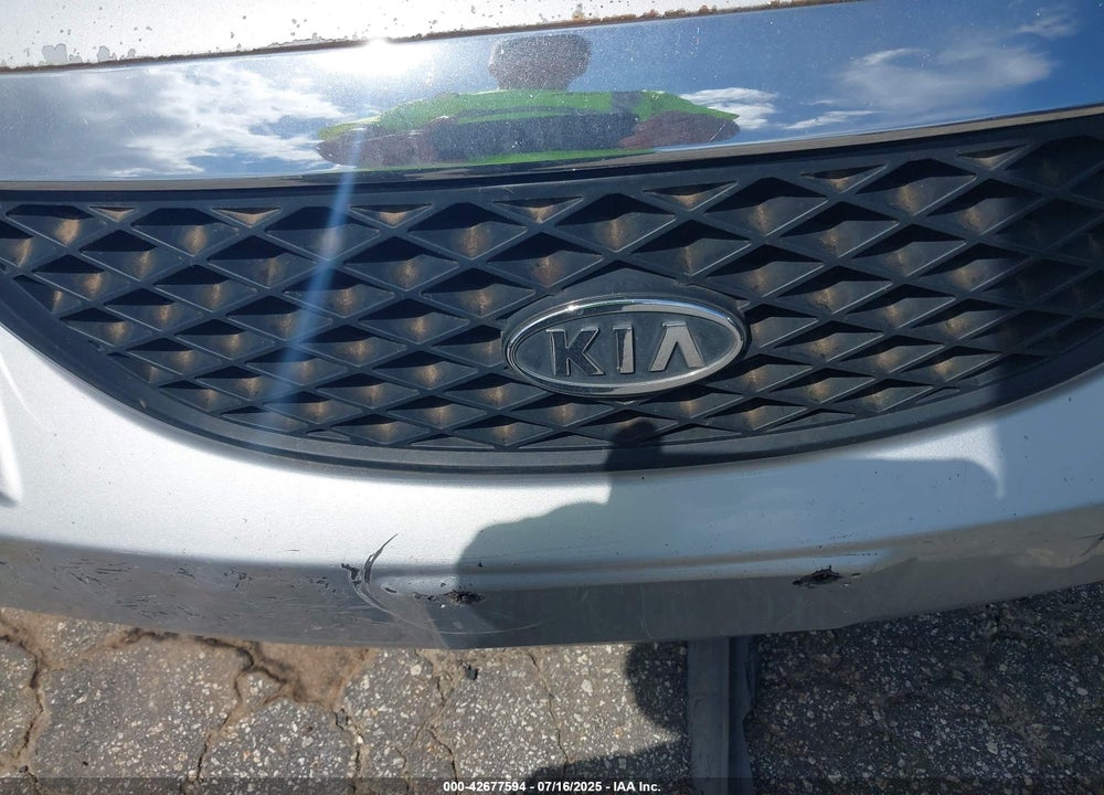 2005 KIA SPECTRA5 VIN: KNAFE161255077607