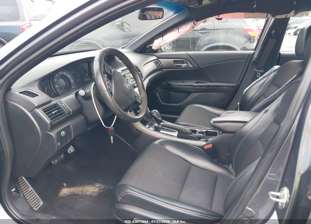 2017 HONDA ACCORD VIN: 1HGCR2F56HA248438