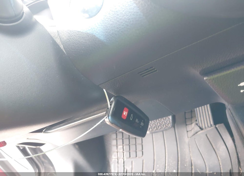 2018 TOYOTA CAMRY VIN: 4T1B61HK3JU084940