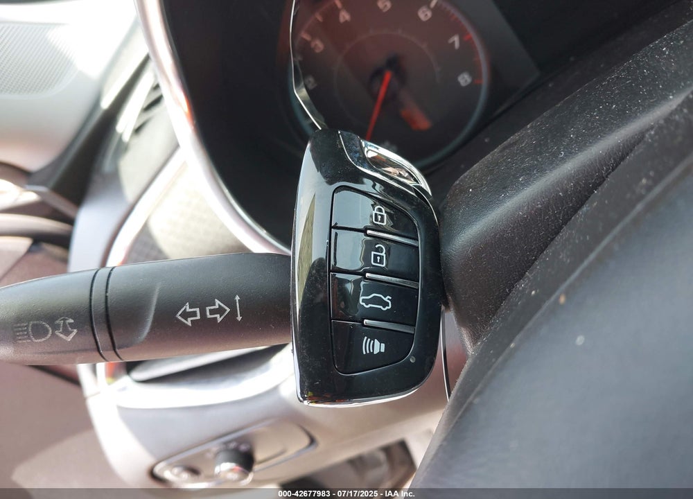 2017 CHEVROLET MALIBU VIN: 1G1ZE5ST1HF215840
