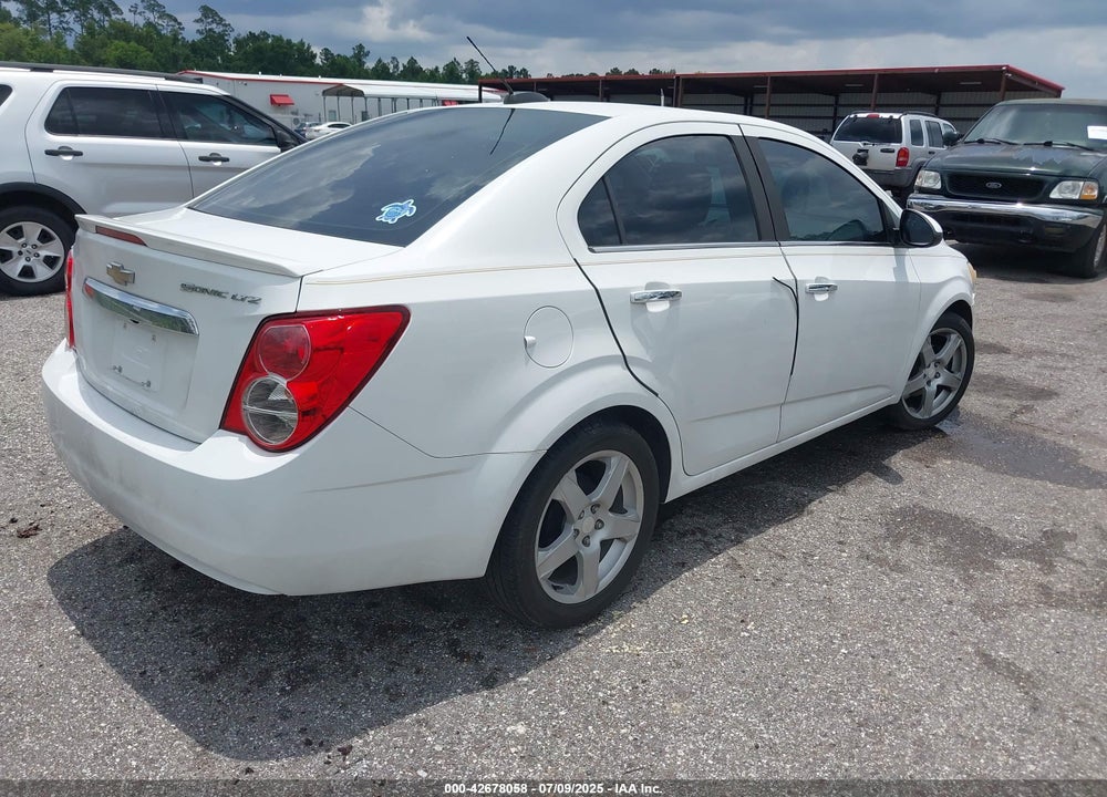 2016 CHEVROLET SONIC VIN: 1G1JE5SB6G4144231