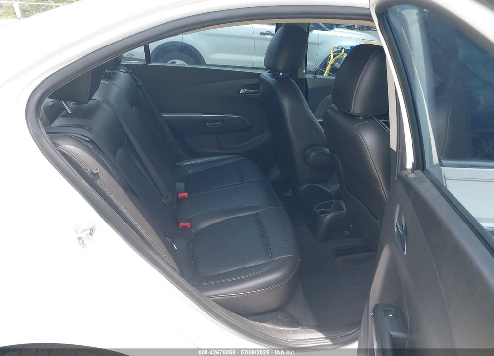 2016 CHEVROLET SONIC VIN: 1G1JE5SB6G4144231