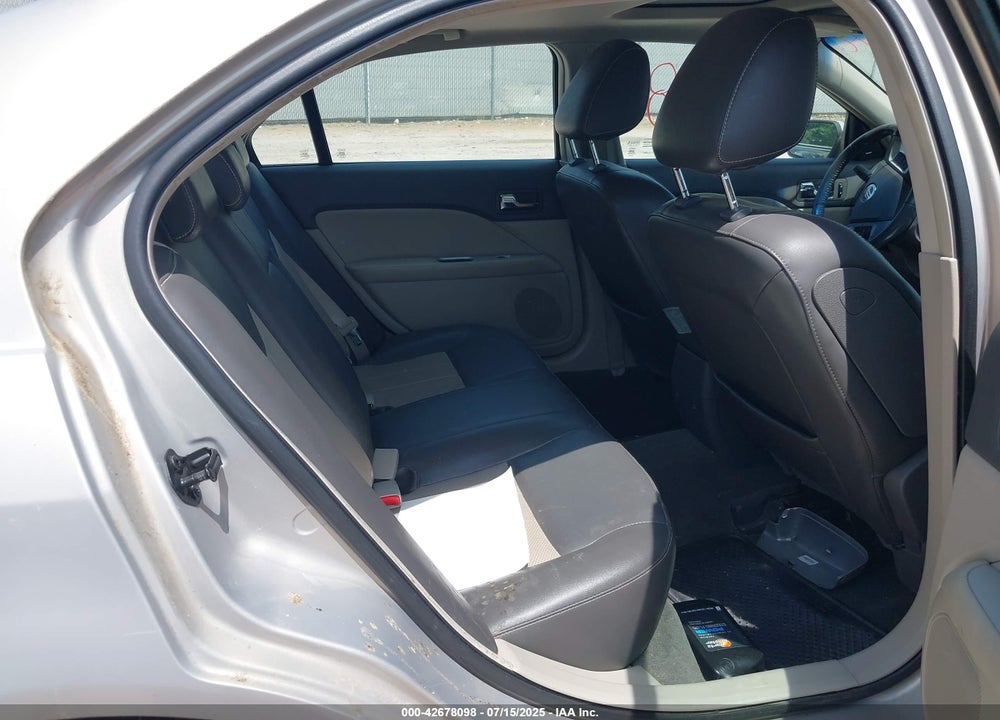 2010 MERCURY MILAN VIN: 3MEHM0CG0AR626311
