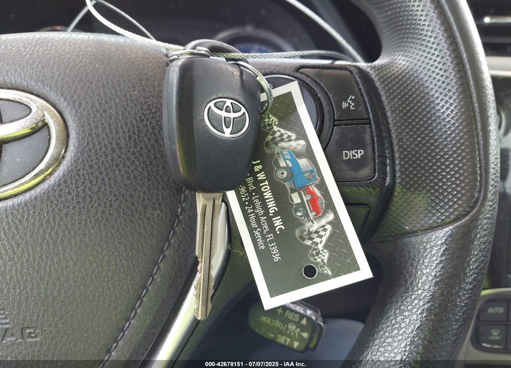 2017 TOYOTA COROLLA LE VIN: 5YFBURHE8HP588376