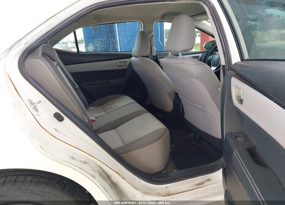 2017 TOYOTA COROLLA LE VIN: 5YFBURHE8HP588376