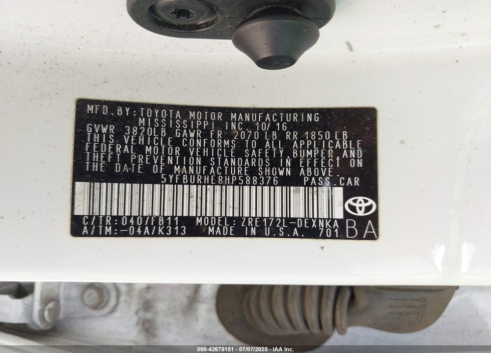 2017 TOYOTA COROLLA LE VIN: 5YFBURHE8HP588376