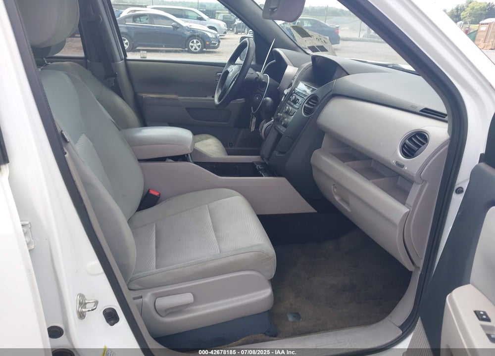 2015 HONDA PILOT VIN: 5FNYF4H25FB068979