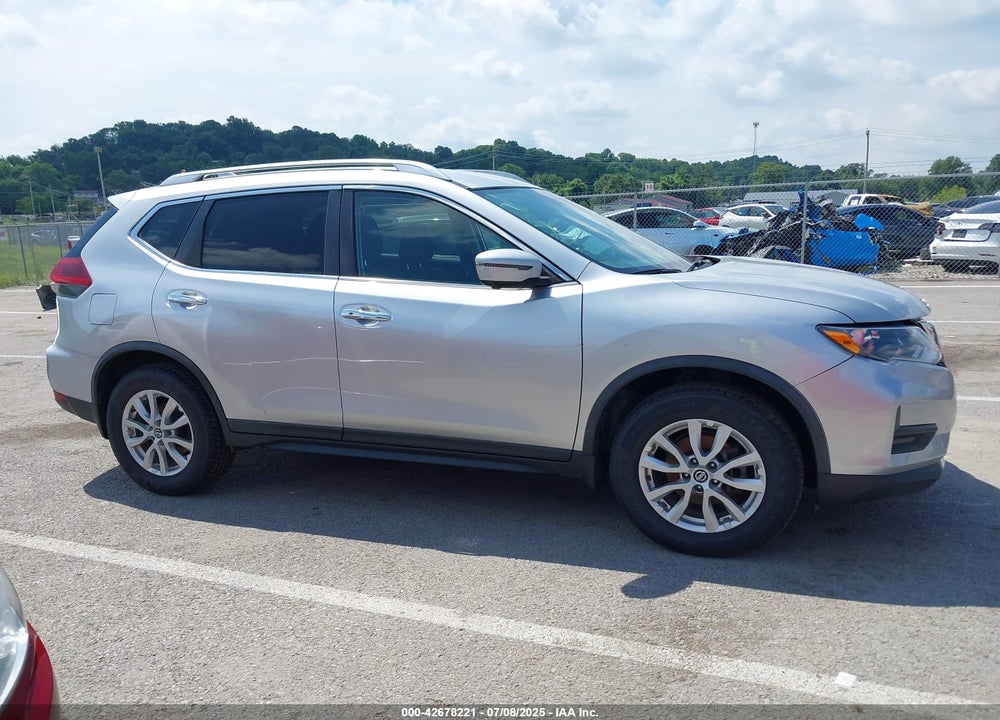 2018 NISSAN ROGUE VIN: KNMAT2MV1JP535294