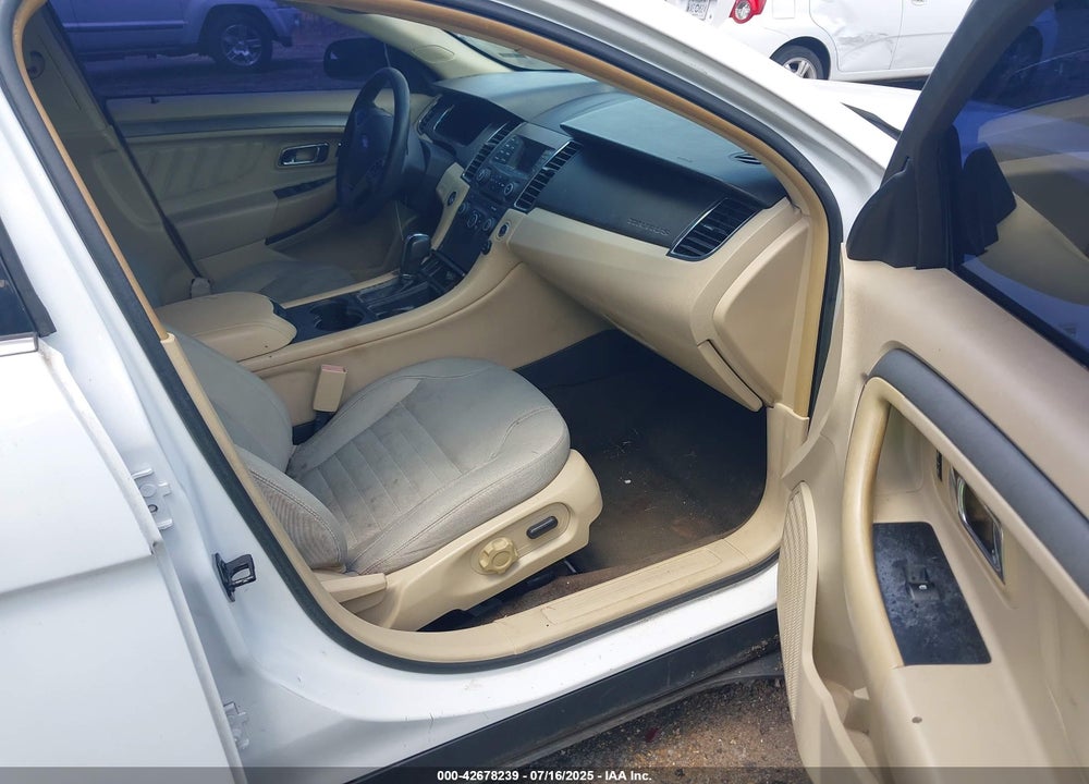 2014 FORD TAURUS VIN: 1FAHP2D82EG136371