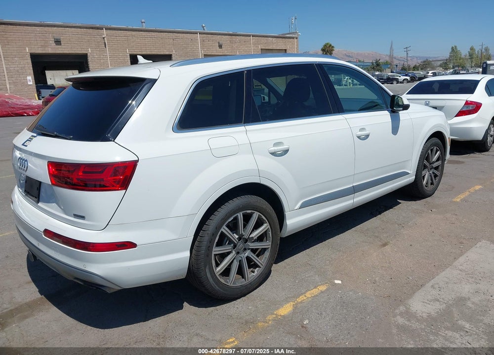 2018 AUDI Q7 VIN: WA1LHAF76JD011735