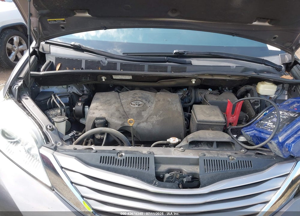 2017 TOYOTA SIENNA XLE PREMIUM 8 PASSENGER VIN: 5TDYZ3DC5HS891362
