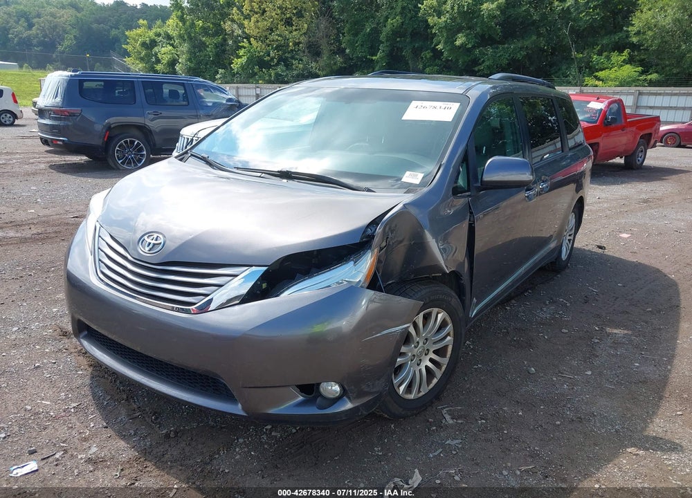 2017 TOYOTA SIENNA XLE PREMIUM 8 PASSENGER VIN: 5TDYZ3DC5HS891362