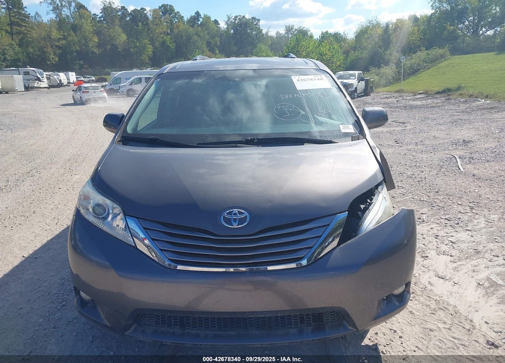 2017 TOYOTA SIENNA XLE PREMIUM 8 PASSENGER VIN: 5TDYZ3DC5HS891362