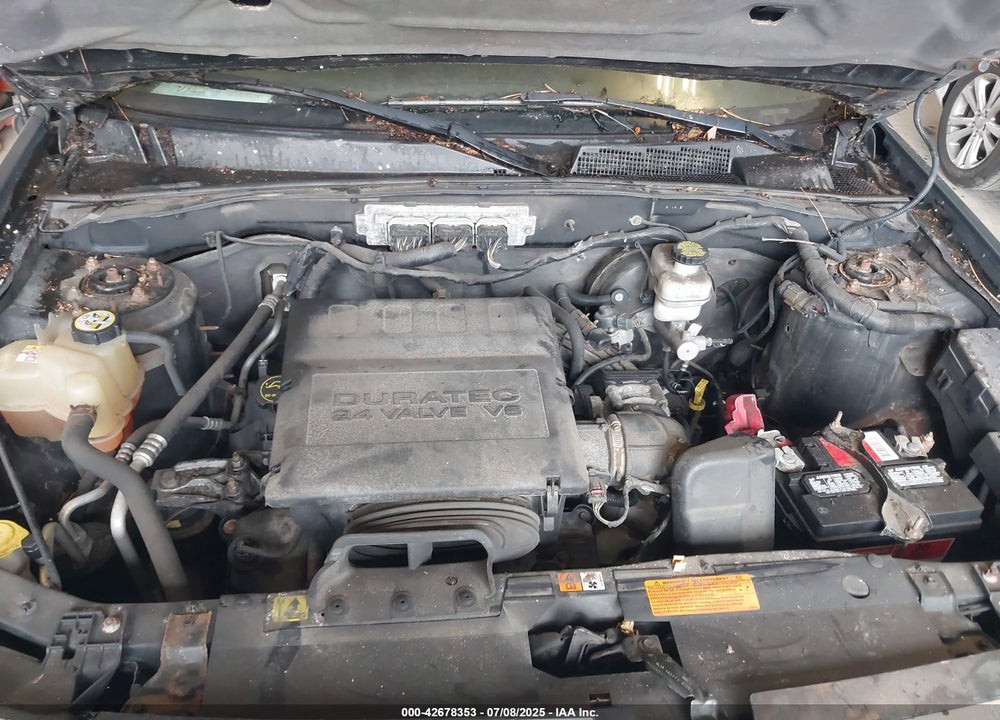 2011 FORD ESCAPE VIN: 1FMCU9EG4BKA50530