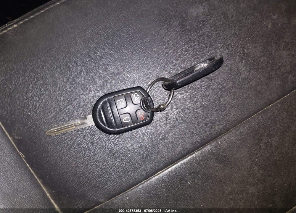 2011 FORD ESCAPE VIN: 1FMCU9EG4BKA50530