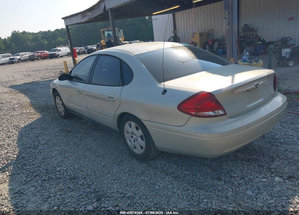 2005 FORD TAURUS SE VIN: 1FAFP53205A131307