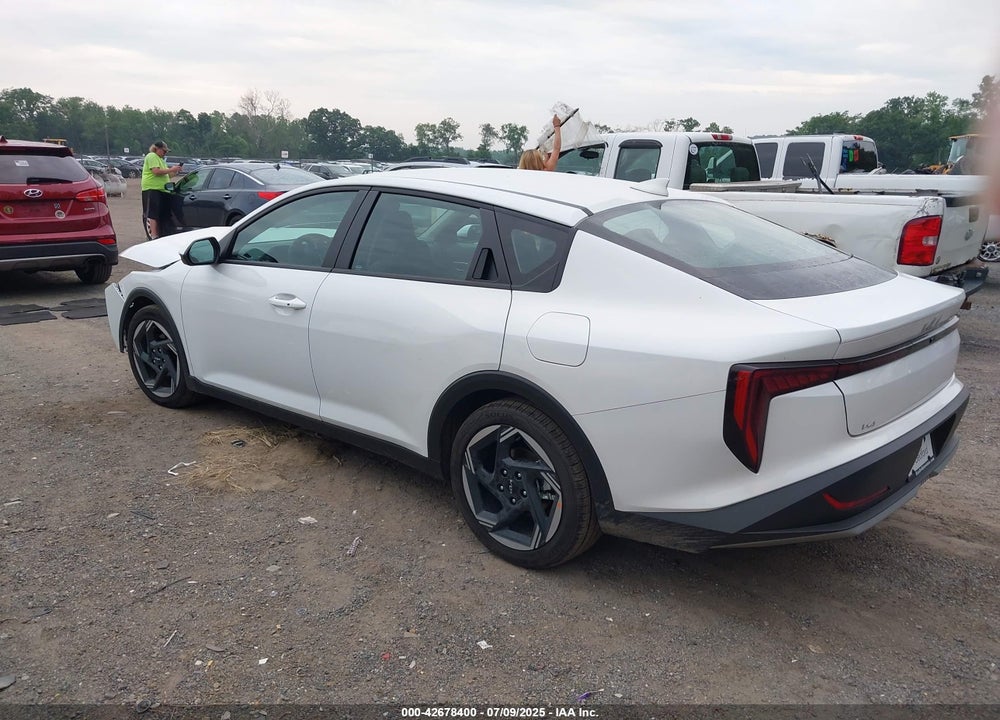 2025 KIA K4 EX VIN: 3KPFU4DE1SE143755