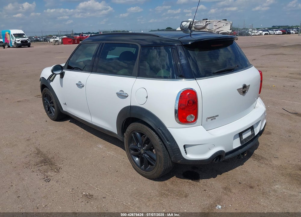 2011 MINI COOPER VIN: WMWZC5C53BWL55177