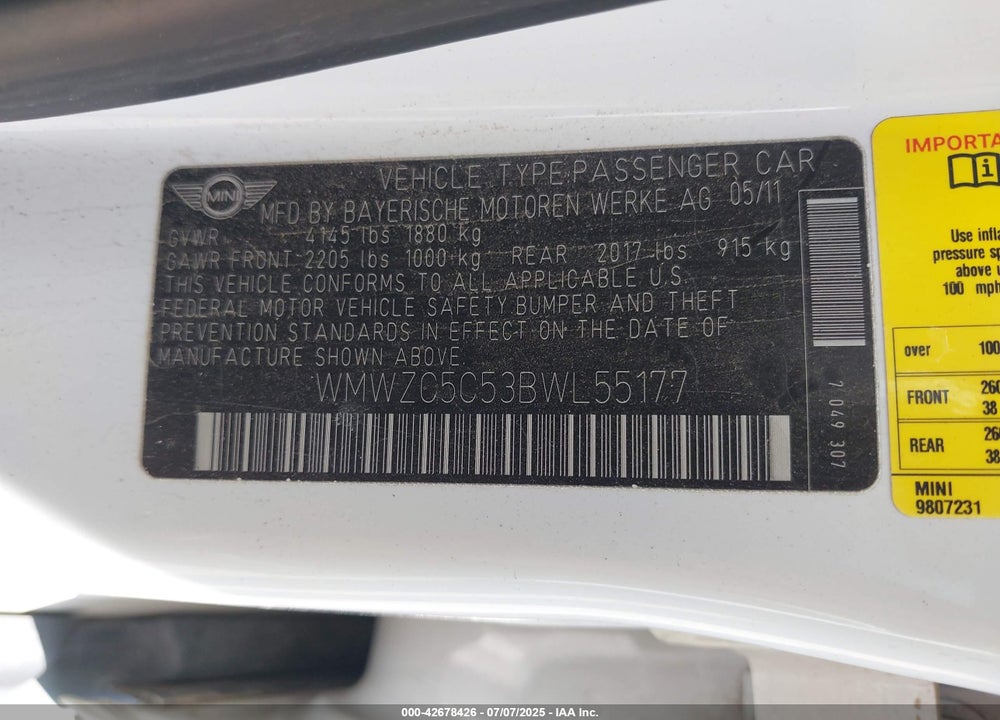 2011 MINI COOPER VIN: WMWZC5C53BWL55177