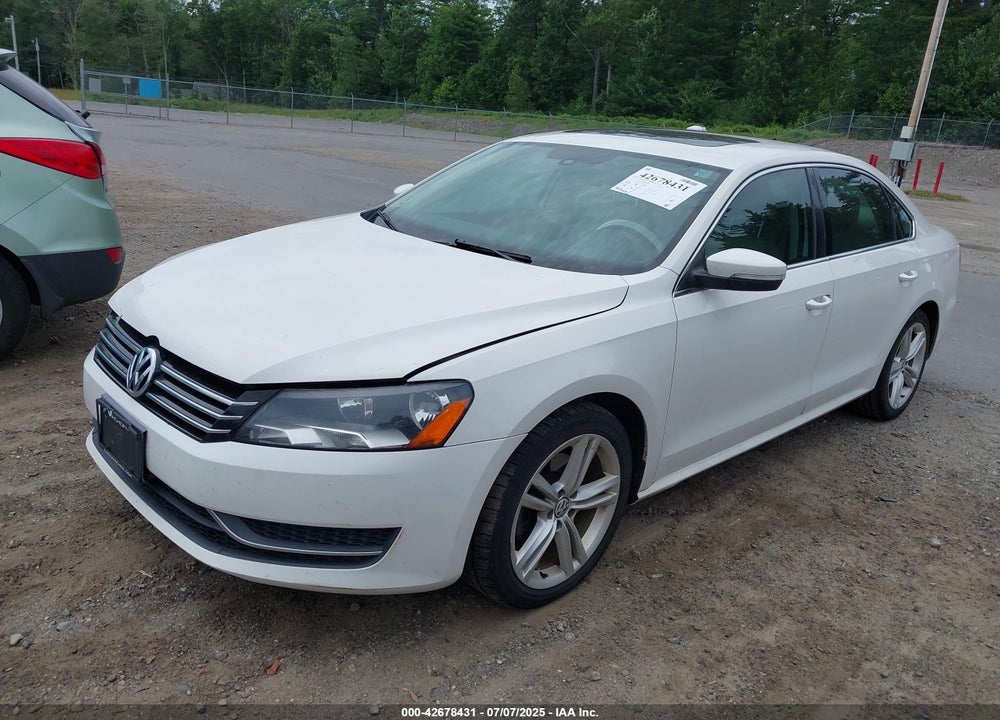 2014 VOLKSWAGEN PASSAT VIN: 1VWBT7A35EC043348