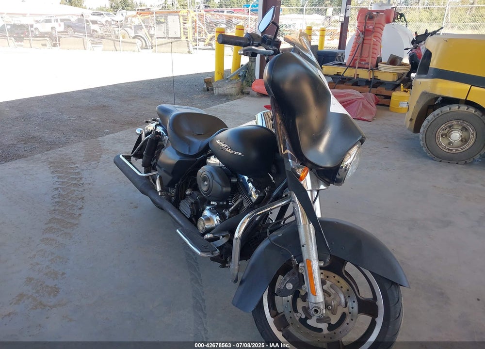 2010 HARLEY-DAVIDSON FLHX VIN: 1HD1KB413AB645338