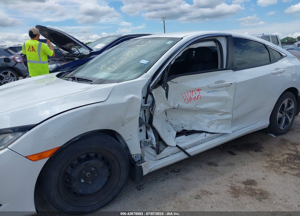 2019 HONDA CIVIC VIN: 19XFC2F67KE018725