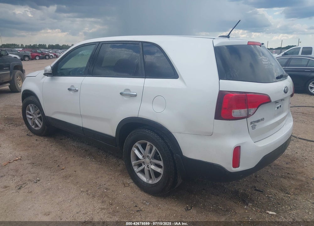 2014 KIA SORENTO VIN: 5XYKT3A67EG534098