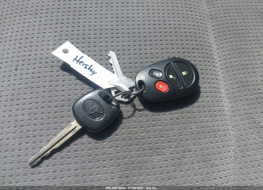 2004 TOYOTA SIENNA LE VIN: 5TDZA23C94S153761