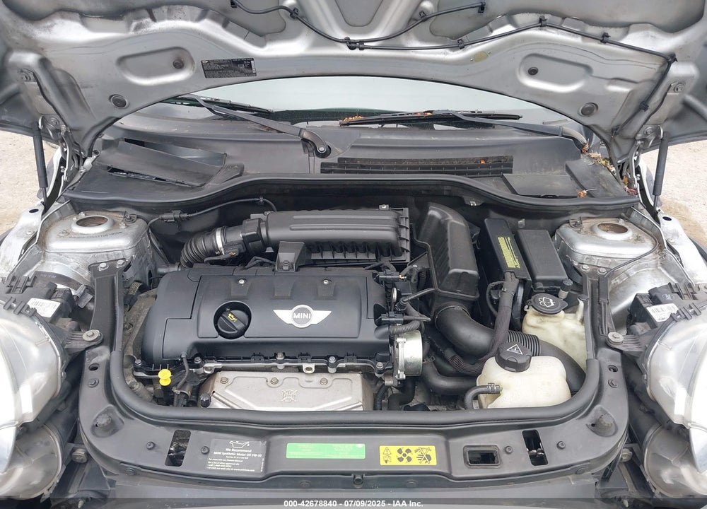 2007 MINI COOPER VIN: WMWMF33557TU61953