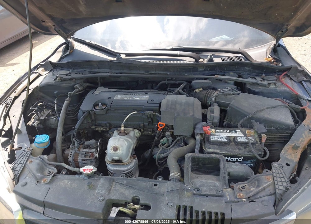 2013 HONDA ACCORD VIN: 1HGCR2F51DA092738
