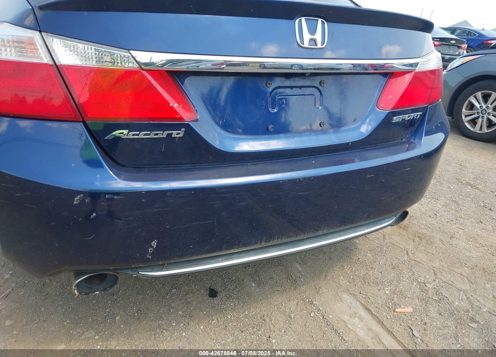 2013 HONDA ACCORD VIN: 1HGCR2F51DA092738