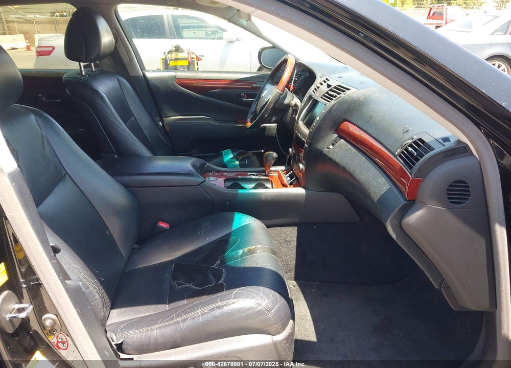 2008 LEXUS LS460 VIN: JTHBL46F785055299