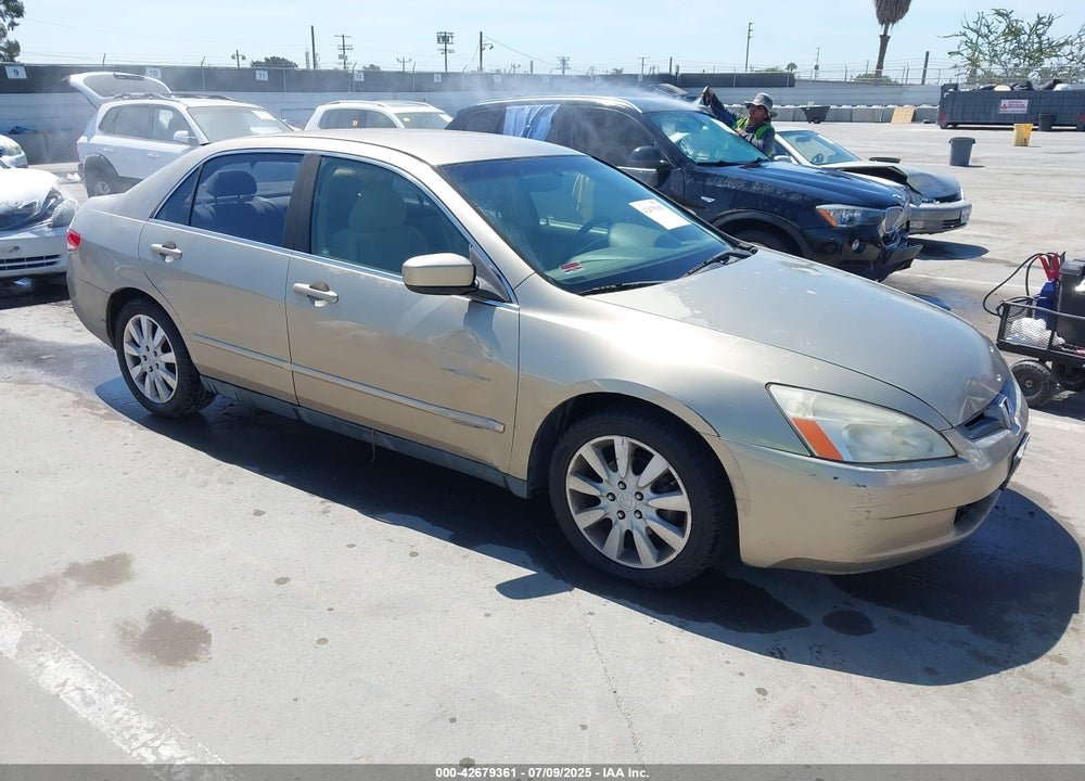 2003 HONDA ACCORD 2.4 LX VIN: JHMCM56383C015850