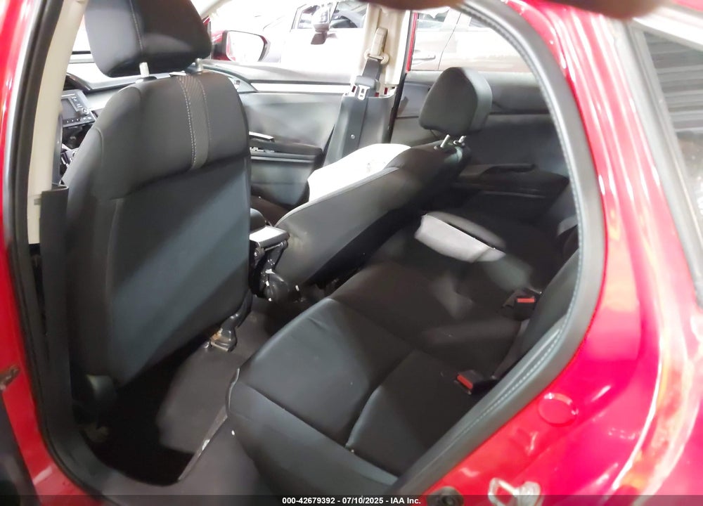 2016 HONDA CIVIC VIN: 2HGFC2F58GH570500