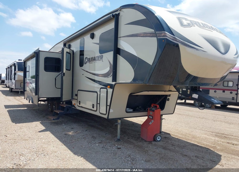 2018 PRIME TIME CRUSADER 35' 5TH WHEEL VIN: 5ZT3CSZB0JG122529