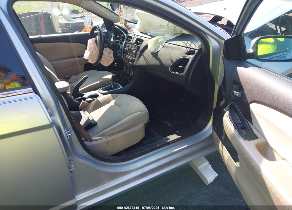 2012 CHRYSLER 200 TOURING VIN: 1C3CCBBB1CN302259