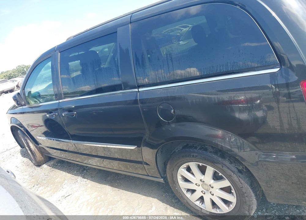 2016 CHRYSLER TOWN & COUNTRY VIN: 2C4RC1BG3GR199222