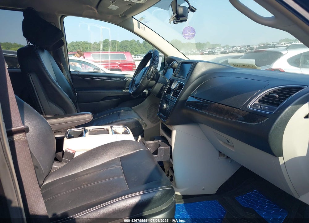 2016 CHRYSLER TOWN & COUNTRY VIN: 2C4RC1BG3GR199222